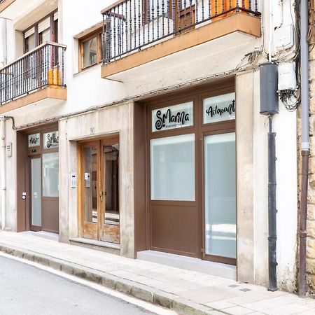 Santa Marina Apartamentuak 자라우츠 외부 사진